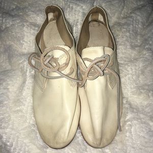 Off white Frye oxfords size 7
